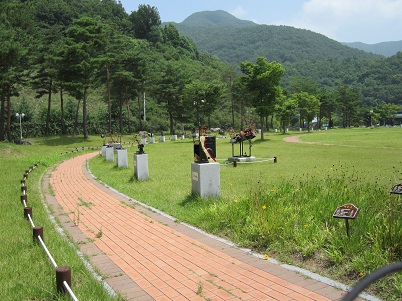 thumbnail||1000::667