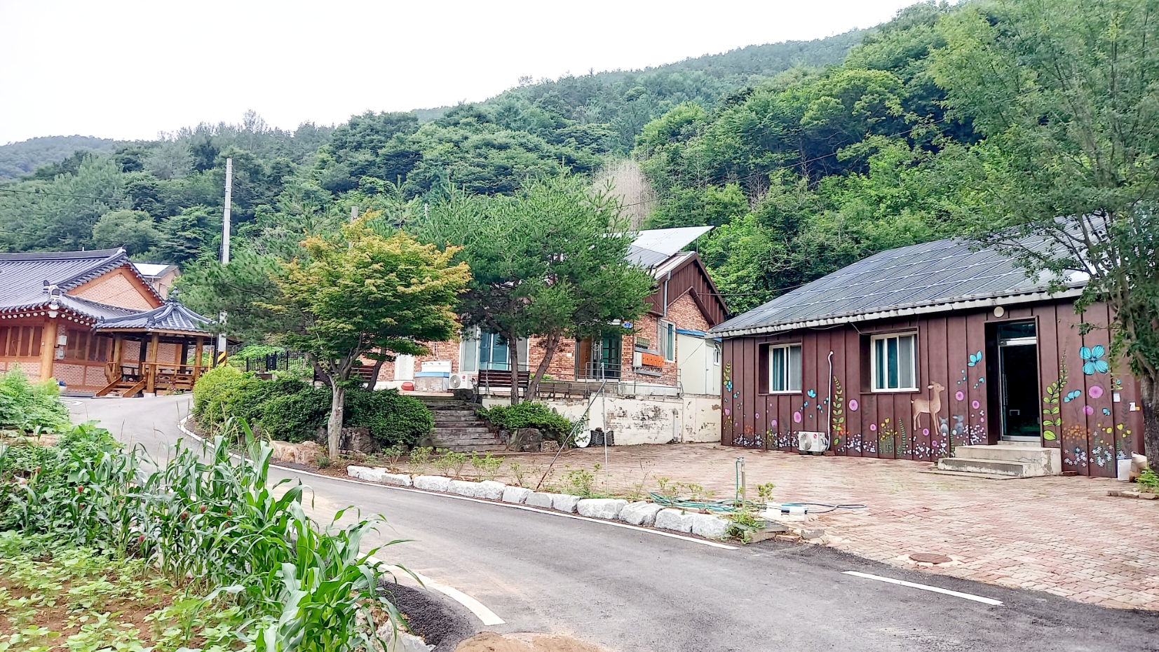 thumbnail||1653::930