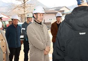 전춘성 진안군수, 백운 공공임대주택 방문해 진행 상황 점검