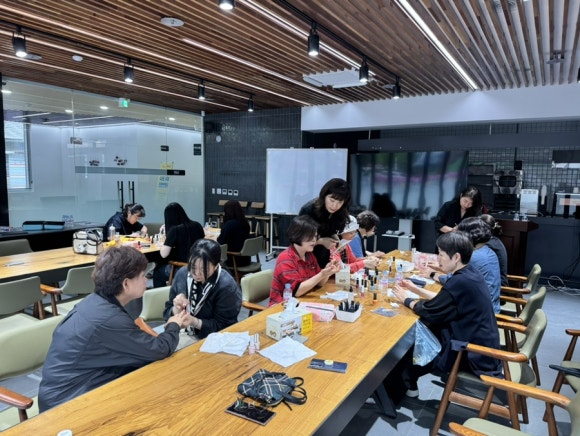 전북시민대학 진안캠퍼스 뷰티업, 패션업 나도 이제 진안멋쟁이(6주차) 이미지(2)