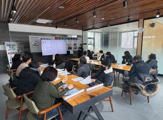2025년 지금 다시 진안, 인문학 강연 헌법으로 시대 읽기 이미지(1)