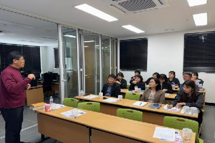전북시민대학 진안캠퍼스 화목한 학습고수열전 강연(킹콩선생님의 글쓰기수업) 이미지