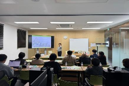 전북시민대학 진안캠퍼스 화목한 학습고수열전 강연(어른들을 위한 그림책) 이미지
