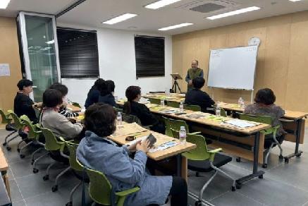 전북시민대학 진안캠퍼스 화목한 학습고수열전 강연(옹기장이의 지역적 삶) 이미지