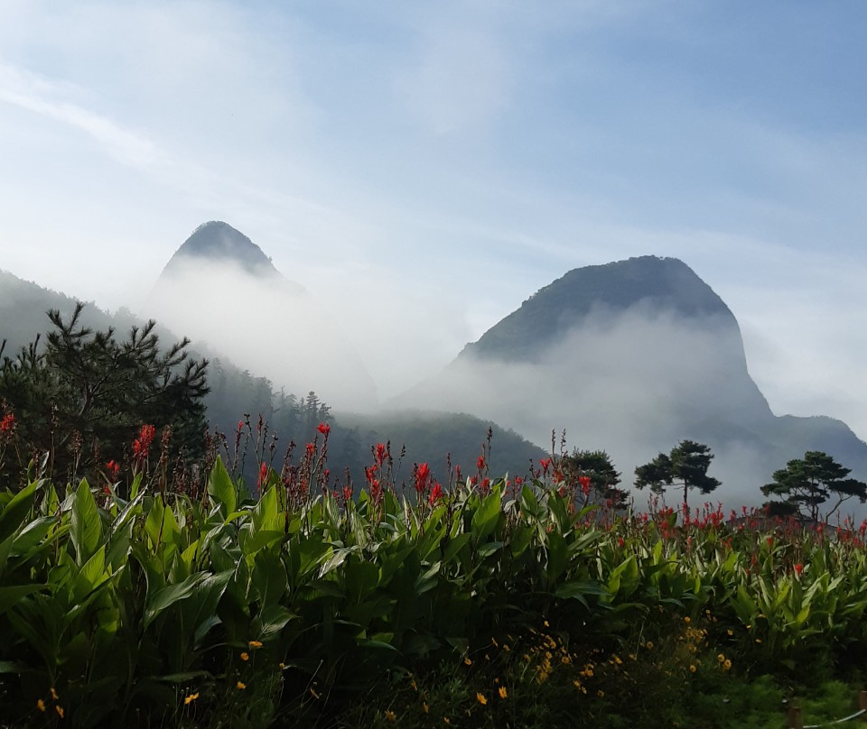 마이산도립공원 아침 풍경입니다.(2020.06.26) 이미지(1)